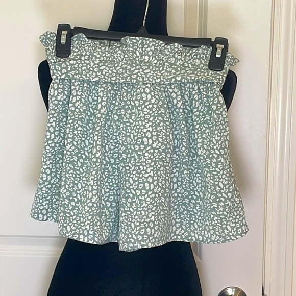 Shein Paper Bag Shorts Green/White Print Elastic Waist Dressy Belted Size XS - Picture 2 of 5